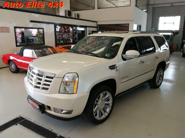 CADILLAC Escalade 6.2 V8 aut. Platinum Edition Immagine 0