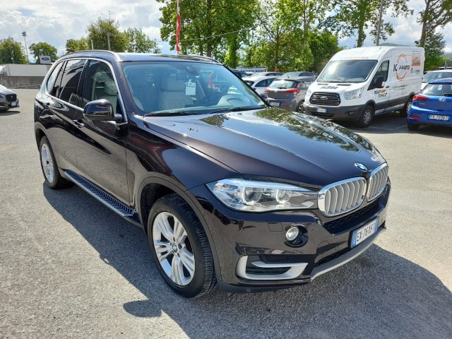 BMW X5 xDrive25d Experience Immagine 1