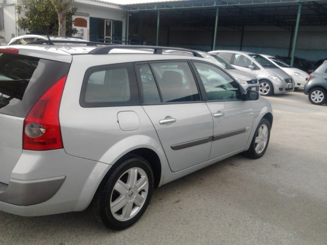 RENAULT Megane Mégane 1.9 dCi Gr.tour Confort Dynamique Immagine 2