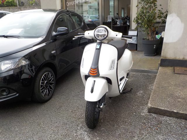 PIAGGIO Vespa GTS 300 Super HPE  ABS - RCA+TASSO 0 Immagine 1