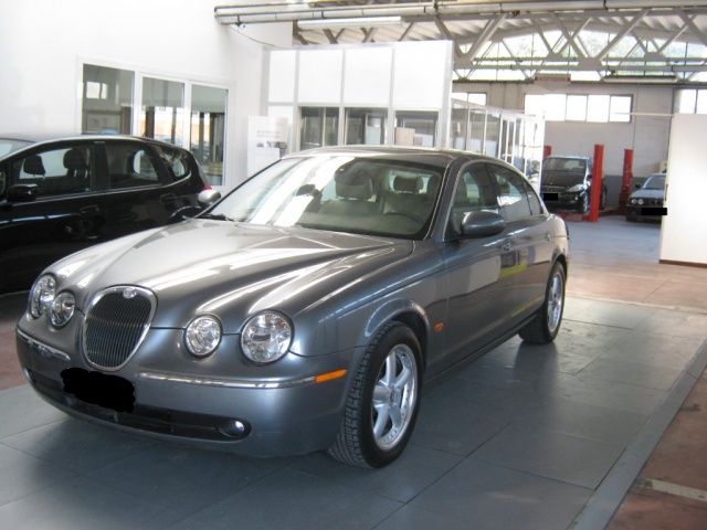 JAGUAR S-Type (X206) 2.7 diesel V6 cat Exec. Immagine 2