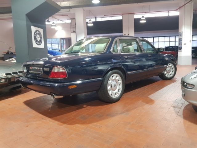 JAGUAR Daimler 4.0 LWB SUPER V8 SERVICE BOOK TAGLIANDI JAGUAR Immagine 2