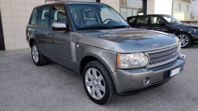 LAND ROVER Range Rover RECANATI - 3.6 TDV8 HSE VOGUE Immagine 2