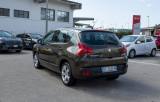 PEUGEOT 3008 1.6 HDi 110CV cambio robotizzato Tecno