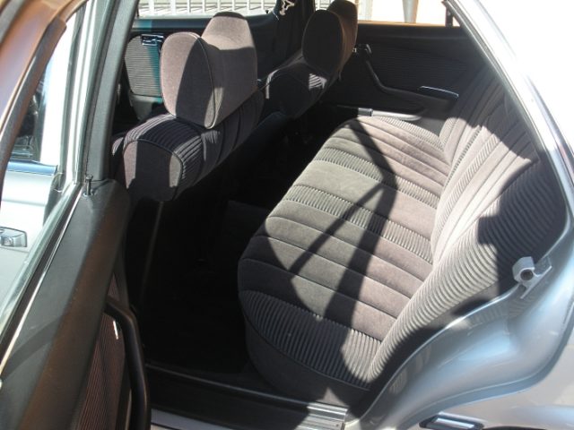 MERCEDES-BENZ 350 SE - foto 17