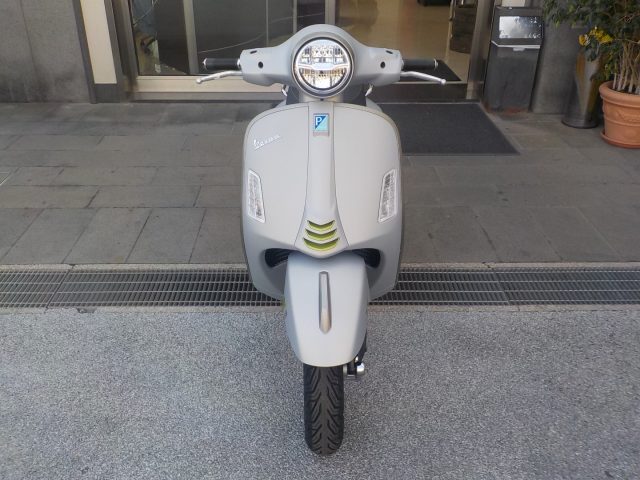 PIAGGIO Vespa GTS 300 Super SuperTech HPE Euro 5 - RCA+TASSO 0 Immagine 1