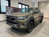 TOYOTA Hilux 2.8 D A/T 4WD 4 porte Double Cab Invincible