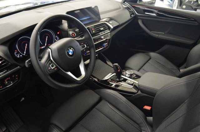BMW X3 xDrive20d xLine navi prof + gancio traino Immagine 2