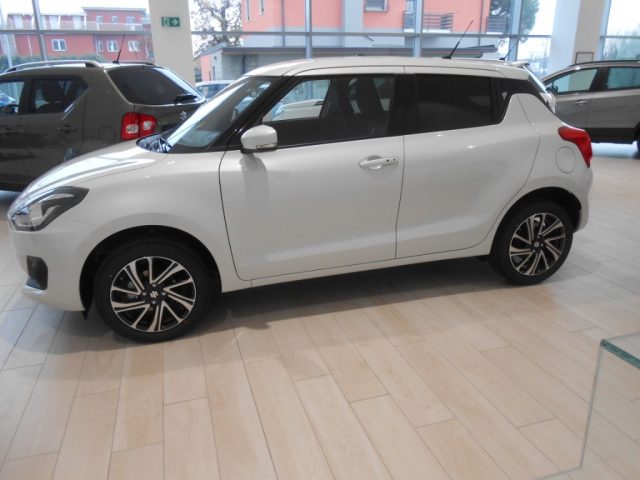 SUZUKI Swift 1.2 Hybrid 4WD AllGrip Top Immagine 1