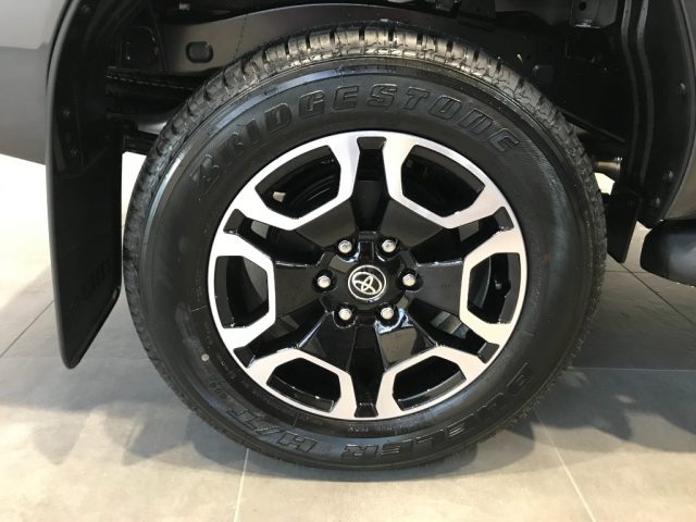 TOYOTA Hilux 2.8 D A/T 4WD 4 porte Double Cab Executive MY'23 Immagine 4