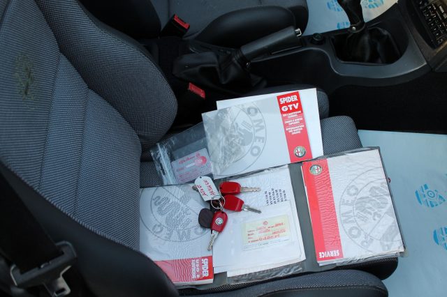 ALFA ROMEO SPIDER 2.0I 16V TWIN SPARK CAT - foto 23