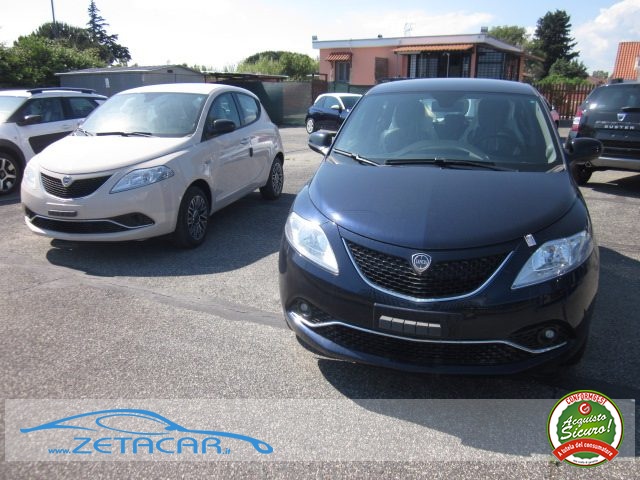 LANCIA Ypsilon FireFly 5 porte S&S Hybrid Silver  * NUOVE * Immagine 0