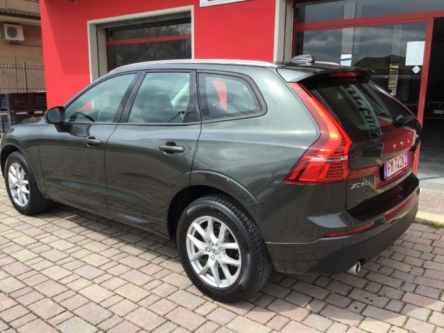 VOLVO XC60 D4 AWD Geartronic Business Immagine 3