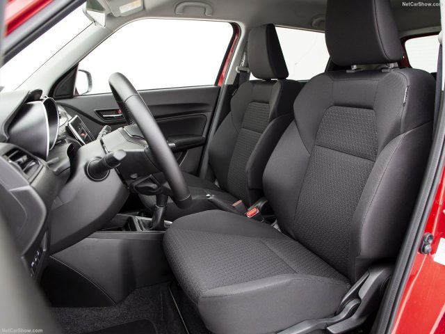 SUZUKI Swift 1.2 Hybrid Top Immagine 3