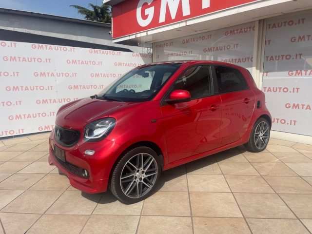 SMART ForFour 0.9 109CV BRABUS EXCLUSIVE LED NAVIGATORE PANORAMA Immagine 3