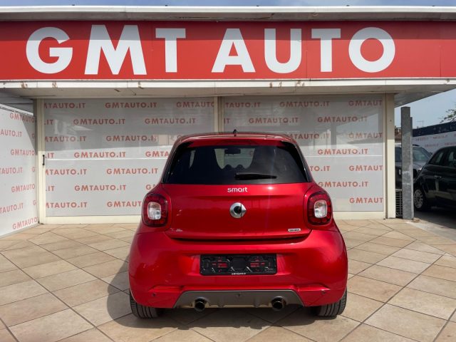 SMART ForFour 0.9 109CV BRABUS EXCLUSIVE LED NAVIGATORE PANORAMA Immagine 4