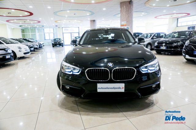 BMW 118 d 5p. Business Automatica Immagine 1