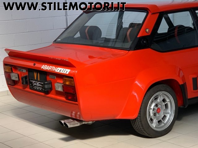 FIAT 131 Orange pastello