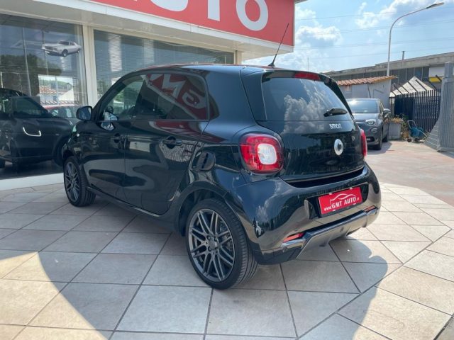 SMART ForFour 0.9 90CV BRABUS STYLE PANORAMA LED NAVIGATORE Immagine 2