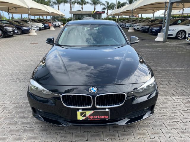 BMW 318 D TOURING AUT. - foto 25