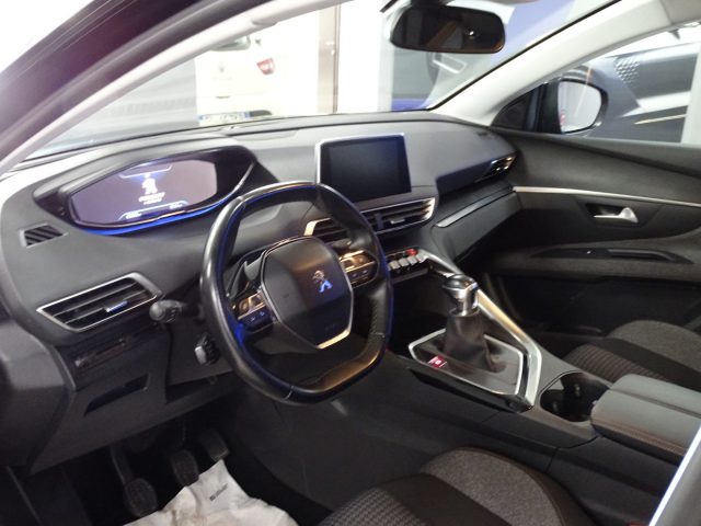 PEUGEOT 5008 1.5 BlueHDI 130cv Business EU6 Immagine 2