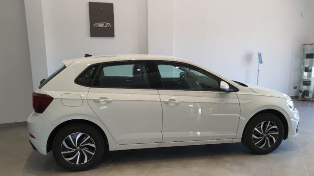 VOLKSWAGEN Polo 1.0 TSI Life Nuova con 4 Anni di Garanzia Immagine 3