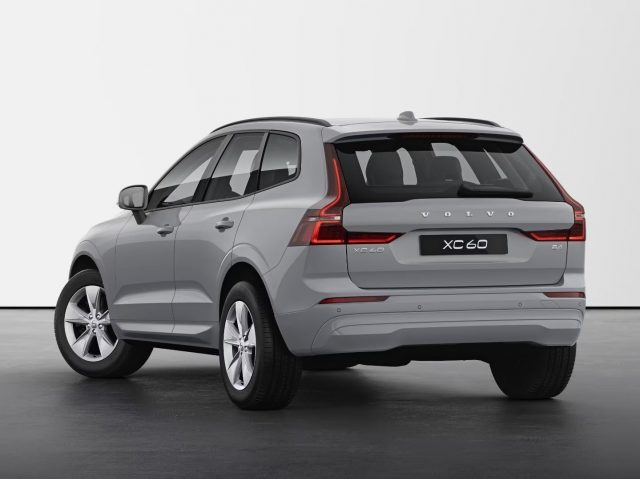 VOLVO XC60 B4 (b) Essential Aut. - MY24 Immagine 3