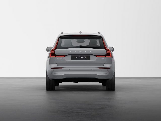 VOLVO XC60 B4 (b) Essential Aut. - MY24 Immagine 4
