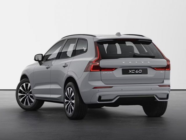 VOLVO XC60 B4 (b) Plus Dark Aut. - MY24 Immagine 3