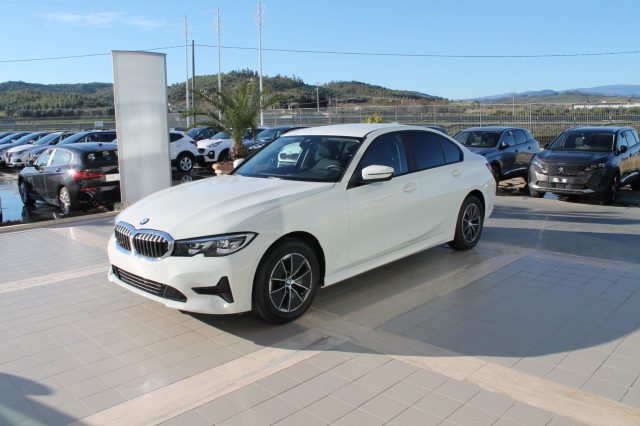 BMW 318 Bianco pastello