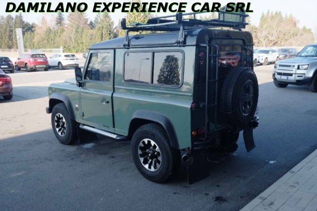 LAND ROVER Defender 90 2.4 TD4 Station Wagon S Immagine 2