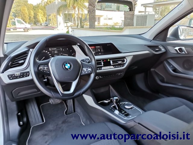 BMW 116 d 5p. Advantage Immagine 2