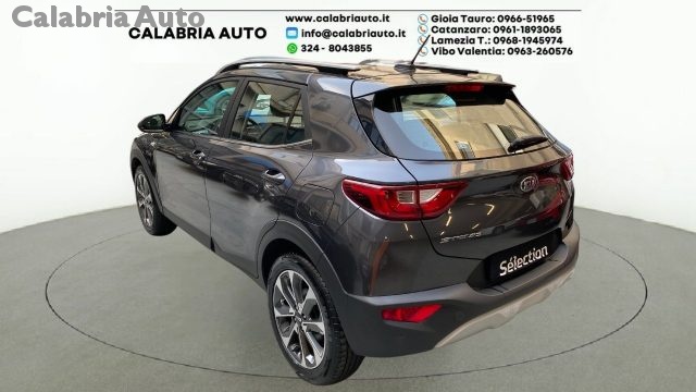 KIA Stonic 1.4 MPI GPL Style Immagine 2