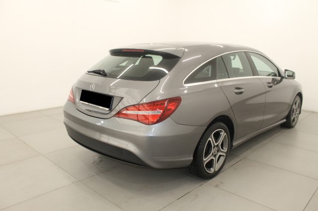 MERCEDES-BENZ CLA 180 d S.W. Automatic Premium Immagine 3