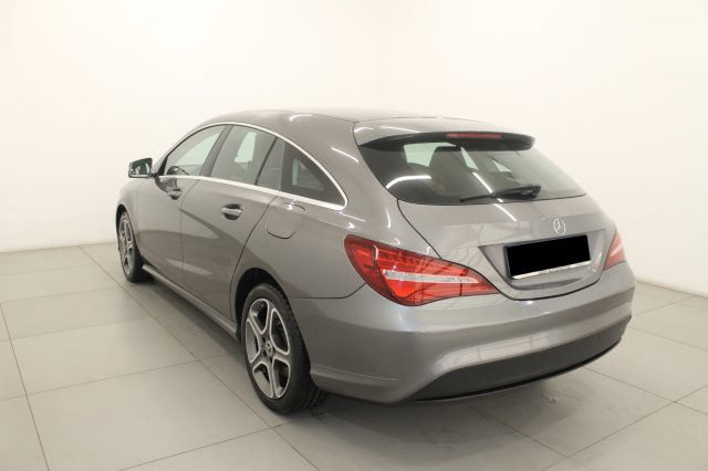 MERCEDES-BENZ CLA 180 d S.W. Automatic Premium Immagine 4