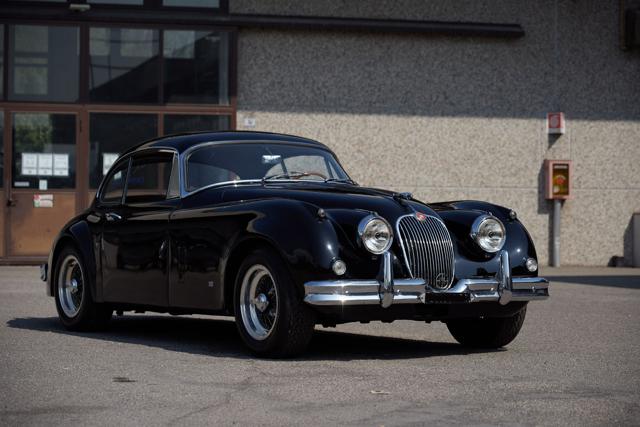 JAGUAR XK 150 Immagine 1