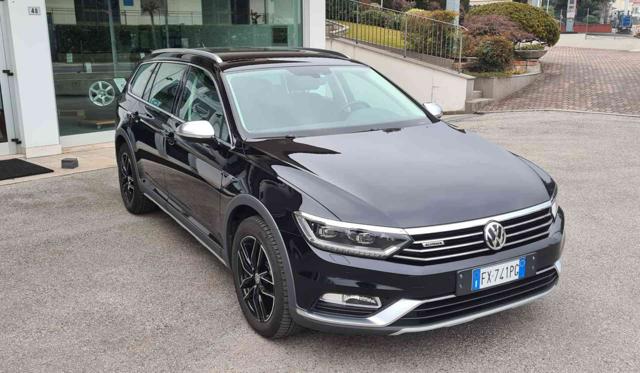VOLKSWAGEN Passat Alltrack 2.0 TDI 190 CV 4MOTION DSG BMT Immagine 0