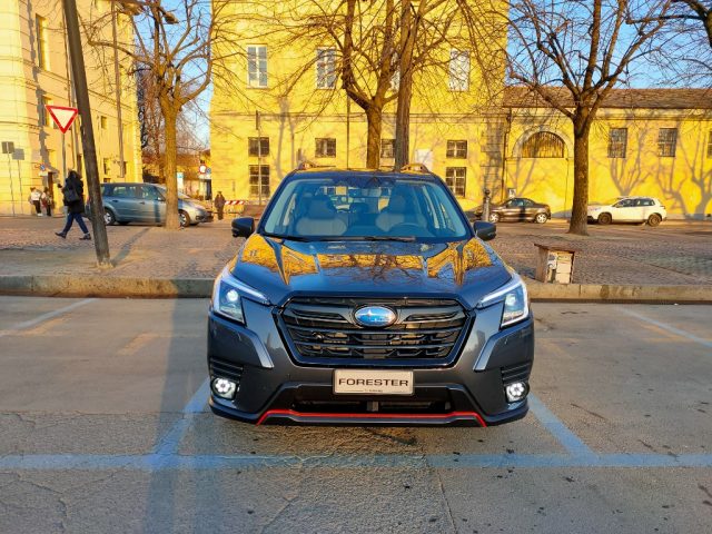 SUBARU Forester 2.0 e-Boxer MHEV CVT Lineartronic 4dventure Immagine 3