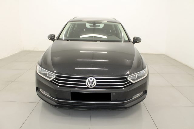 VOLKSWAGEN Passat Variant 1.6 TDI 120 Cv. DSG Highline Immagine 1