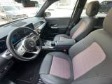 MERCEDES-BENZ EQB 300 4Matic Sport