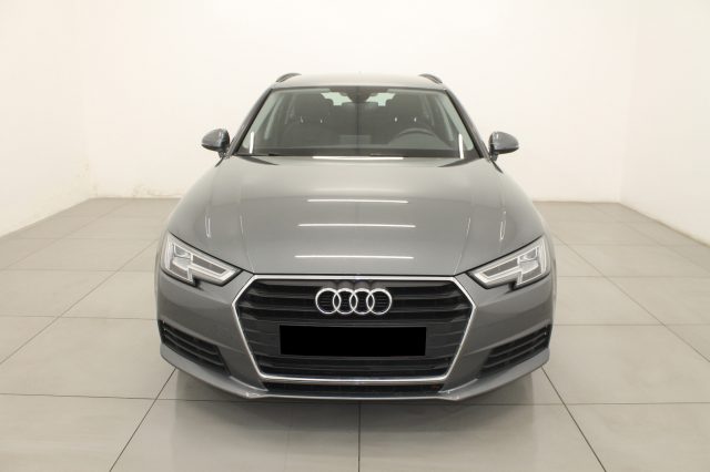 AUDI A4 Avant 2.0 TDI S tronic Business Sport Immagine 1