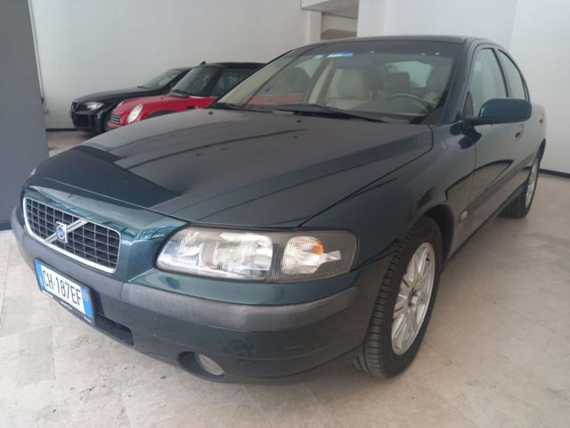 VOLVO S60 2.5i turbo 20V cat Optima Automatica Immagine 1