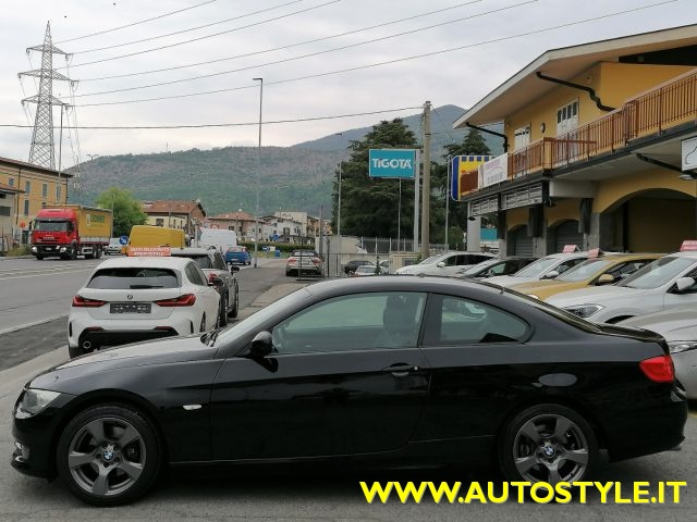 BMW 320 d Coupé 184Cv *BLACK-LINE* Immagine 4