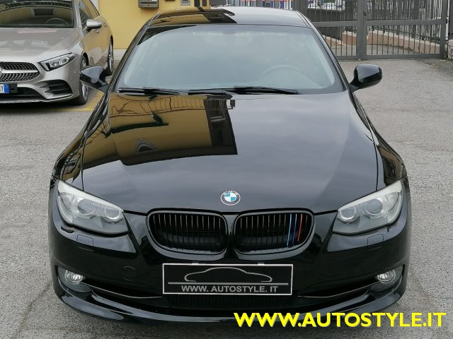 BMW 320 d Coupé 184Cv *BLACK-LINE* Immagine 2