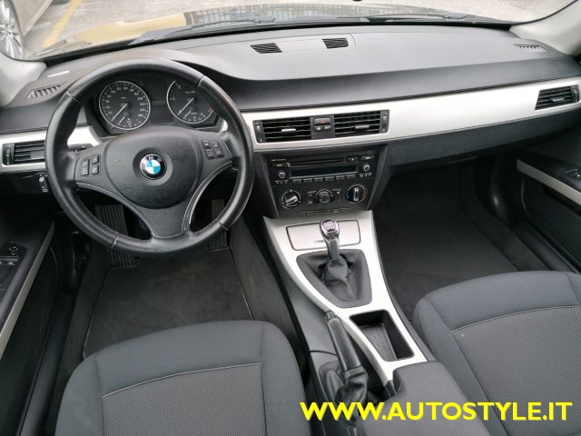 BMW 320 d Coupé 184Cv *BLACK-LINE* Immagine 1