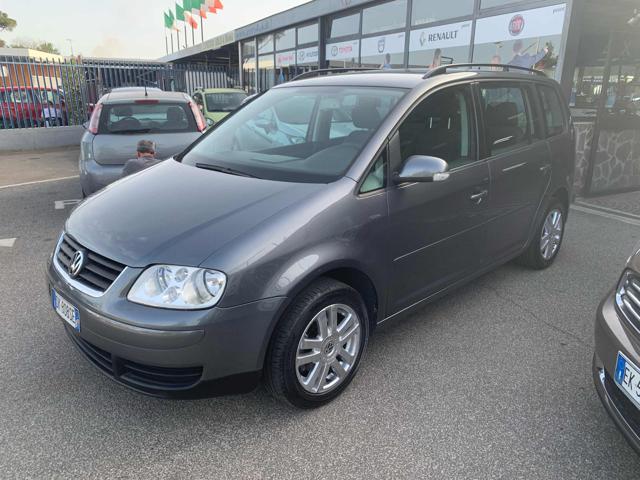 VOLKSWAGEN Touran 1.9 tdi automatica Highline TAGLIANDATA GOMMATA Immagine 0