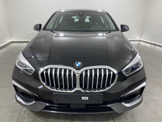 BMW 120 d xDrive 5p. Luxury Immagine 1