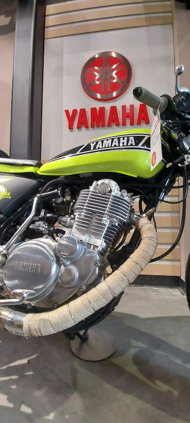 YAMAHA SR 400 SR400 Immagine 3