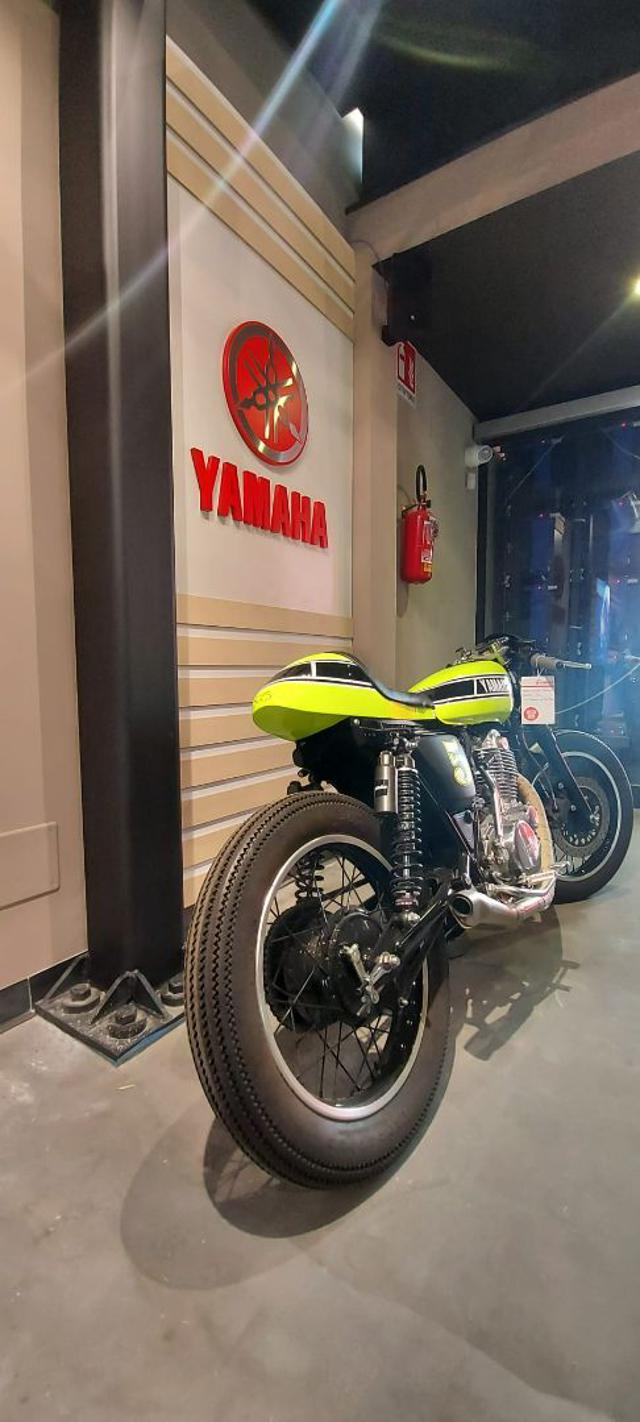 YAMAHA SR 400 SR400 Immagine 2