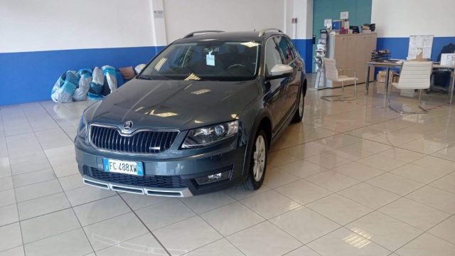 SKODA Octavia 2.0 TDI CR 180 CV 4x4 DSG Wagon Scout Immagine 0